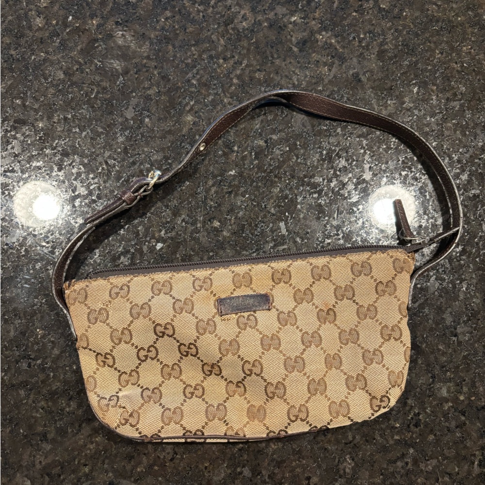 Vintage Gucci monogram pouchette